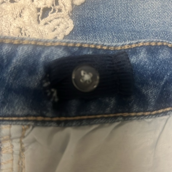 Mudd girls 14s Blue Denim Shorts with Lace Trim - Picture 3 of 5